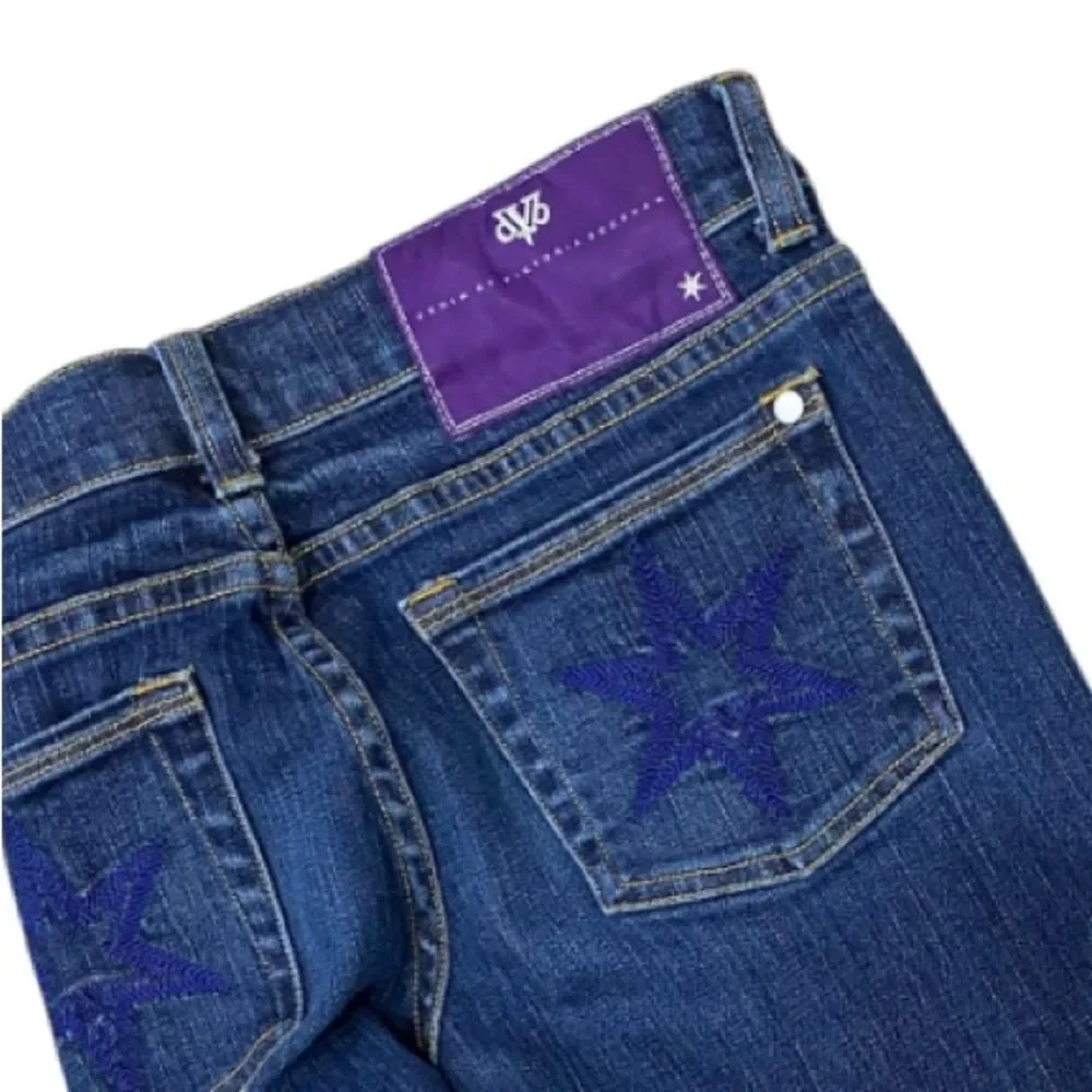 Victoria Beckham DVB Straight Leg Premium Denim Jeans 26x34 LNWO Tags